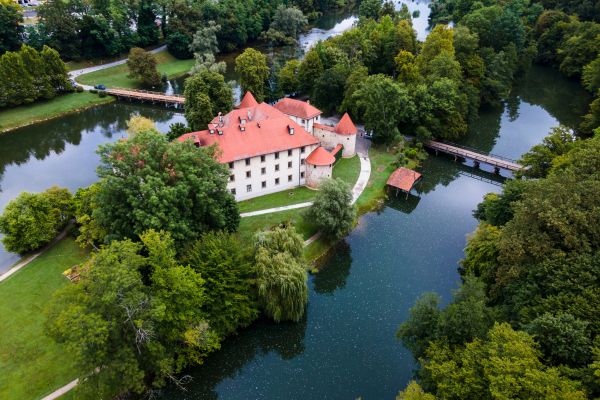 Grad Otočec (Dolenjska Region)