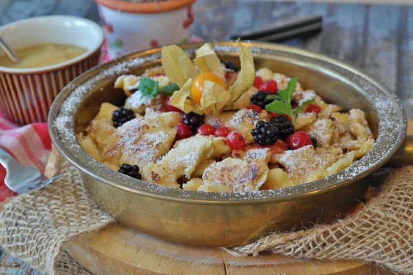 Kaiserschmarrn Dessert (Slovenian Tradition)