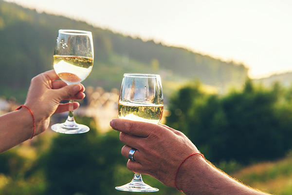 Temjanika (North Macedonia, Serbia) – Aromatic white with floral notes.