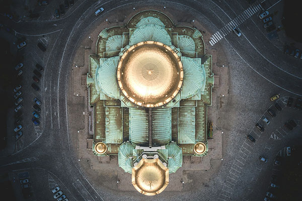 Built in the Neo-Byzantine style, it serves as the cathedral church of the Patriarch of Bulgaria and it is one of the largest Christian church buildings.