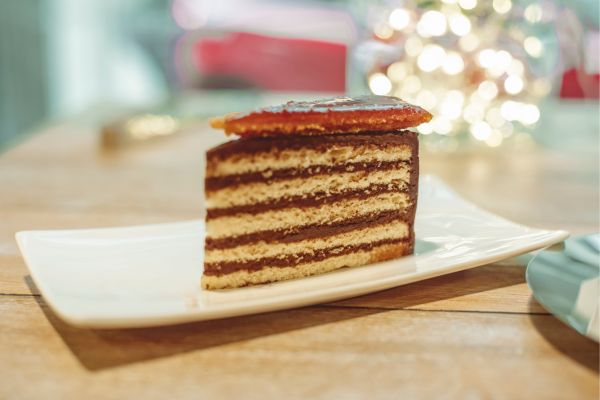 Dobos Cake (Traditional Hungarian dessert)