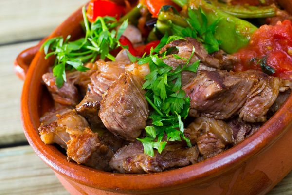 Gyuvech (peppers stuffed with Brintza)