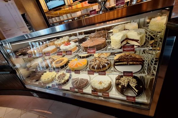 Cheesecake factory (Marina District, Dubai)