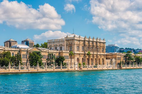 Dolmabahce Palace (Istanbul, Turkiye)