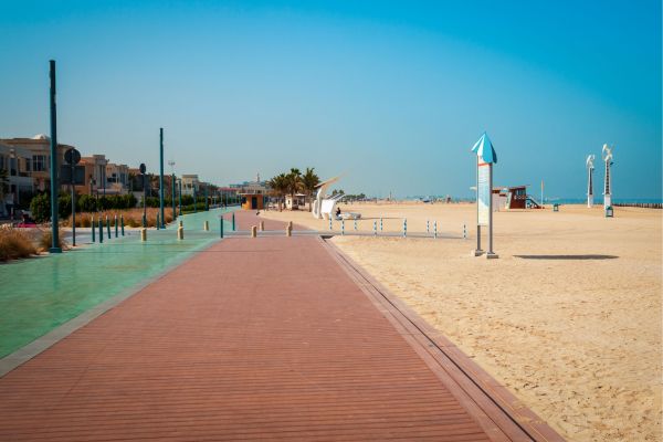 Kite Public Beach for Kitesurfing & Swimming (Dubai)