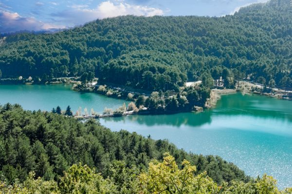 ake Doxa, Feneos, Corinthia,: Artificial lake at 900 m altitude, surrounded by mountains and forests, popular for hiking, nature walks, and photography