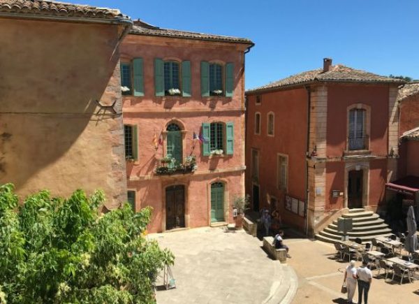 Roussillon: Nestled in one of the world’s largest ochre deposits, its hills showcase up to 17 shades—from pale yellow to deep rust. Surreal streets and cliffs -  a living canvas of Provençal beauty